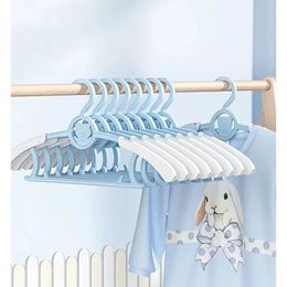 Hangers Racks 5/30pcs Telescopic Baby Hangers Clothes Organizer Closet Non-slip Kids Coat Hanger Wardrobe Storage Drying Racks Space Saving 231007