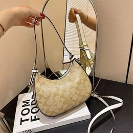 New Crescent Bag Womens Trend Fashion Underarm Bag Versatile Small Figure Single Shoulder Bag Commuter Leisure Bag 8 Colours