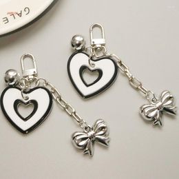 Keychains Bowknot Keyring Stylish Accessory Heart Pendant Keychain Alloy Material Bag Pendants Suitable For Keys Bags