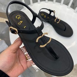 French designer brand shoes Women's clip toe flat sandals Summer T tie up Women's shoes Beach casual luxury 2C channel designer slippers Fashion women's designer shoes c
