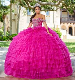 Pärls paljetter ruffles quinceanera klänningar från axeln söt 15 prom klänning glitter tiered skikt bollklänning vestidos de novia 326 326