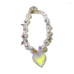 Pendant Necklaces Resin Love Heart Neckcahin Asymmetry Beads Bride Neck Jewellery Vintage Irregular Charm Necklace Trendy Neakwear For Women