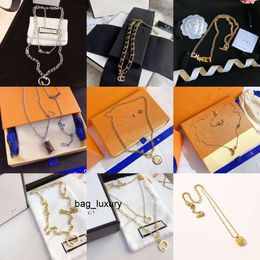 fashion luxury Designer 20 Style Luxury Necklace Pendant Necklaces Designers Stainless Steel Plated Faux Leather Letter For Women Wedding Jewellery