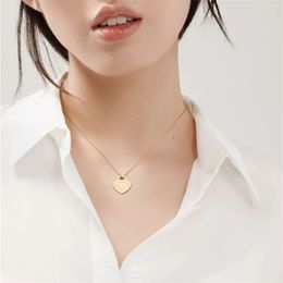 2023 Luxury Brand Designer Necklaces Womens Double Heart Thick Pendant Necklace Designer Jewellery Gold/Silver/Rose Necklace Wedding Party Christmas Gift