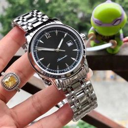 Wristwatches WG02114 Mens Watches Top Brand Runway Luxury European Design Automatic Mechanical Watch