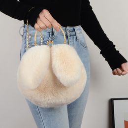 Designer Artificial Plush Bag Crossbody Little Girl Portable Rabbit Ears Fur Bag Metal Chain Handbags Purses for Women Storage Bags Q626