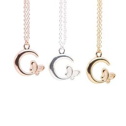 Fashion the moon butterfly pendant Butterfly tails pendant with the moon choker Necklaces for women beautiful personality237S