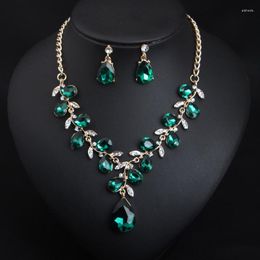 Chains 2023 Wholesale Of European And American Crystal Gemstone Leaf Necklace Earrings Set Fashionable Elegant Female Accessories