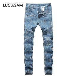 Male Folds Denim Pants Mens White Slim Fit Stripe Pencil Jeans Stretch Biker Trousers Men Hip Hop Streetwear Pant Hommes Jeans258L