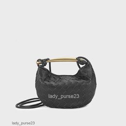 Mini Purse Venetas Sweet Bag Sardine Bags Metal Out Tote Evening Woven Sardine 2023 Crossbody American High Beauty Phone 20cm T8wp