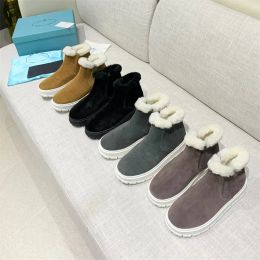 Designer Boots Autumn Winter Fashionable Snow Shoes High Quality Women Thick-soled Boots Velvet Short Boots Comfortable Non-slip Flat Shoes