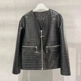 Women's Leather Women Coat Spring And Autumn Fashion ShortLength V-Neck Collar Imitation Crocodile Skin Lines Real Sheepskin Jacket