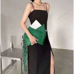 Brand Shoulder Bags Twisted Clutch Fringe Crisscross Purses and Handbags Fashion Designer Ladies Party Evening Clutches Leather Weave Tassel