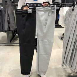 2020 men designer summer pants classic sports sweatpants mens pants Laminated zipper design top Material Asian size fitness jogger2497
