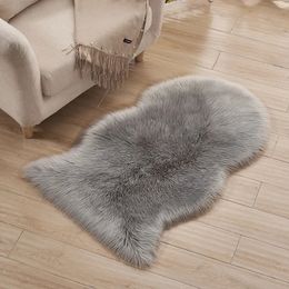 Carpets Irregular Long Soft White Faux Sheepskin Fur Area Rugs Sofa Chair Cover Livingroom Bedroom Floor Shaggy Silky Plush Carpet Rug 231009
