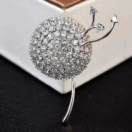 Pins Brooches Dandelion men's and women's brooches suits pins suits high-end bras trendy people fashion badges British style neckline accessoriesL23/10/10L23/10/10