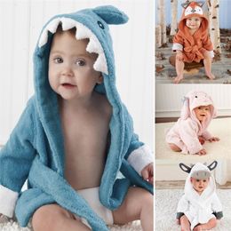 Towels Robes Cartoon Animals Baby born Bath Towel Hood Girls Boys Bathrobe Kids Soft Towels Robe Baby Receiving Blanket 231006