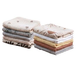 Towels Robes 10PCS Infant Wash Cloth Square Cotton Face Towel Baby Muslin-Handkerchief Feeding Bibs Skin Friendly Nursing Burp Cloths 231010