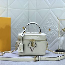 Fashion Women Leather Chain Handbag Crossbody Bag Nicolas Ghesquiere Travel Dresser Zipper Lock Makeup Bag Shoulder Bags Top Designer Bag Purse M57458 M57482
