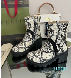 Snow Boot Martin Australia Booties Lady Boots Cowboy Bottes Chaussons Shoes Women Big Size 35--40 with Opp Bag EUR 35-40 -N009