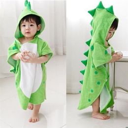 Towels Robes Hooded With Paw Dinosaur Ponchos Hooded Children's Bath Towel Kids BeachTowel Infant Bathrobe 231006