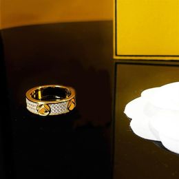 Love Ring Gold Luxurys Designers Letter Pearl F Rings Women Men Wedding Engagement Jewelry Size 6 7 8 With Box 2211045Z258w