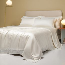 Set di biancheria da letto di lusso in cotone egiziano premium - Set copripiumino bianco da 4 pezzi con bordi ampi, king/queen size, include lenzuolo e federe - Tessili per la casa Essentia