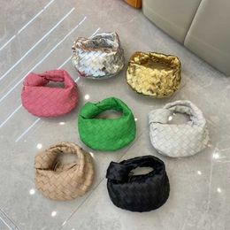 Totes Bottegaaveneta Bag 2023 New Knitted Small Bag Knot Mini Dumpling Bag Fashion Mouth Red Bag Cloud Bag Mini Horn Handbag L