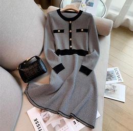 Casual Dresses Autumn Winter Houndstooth Knitting Sweater Dress 2023 France Women O Neck Long Sleeve Plaid Black Golden Deco Slim Vestidos