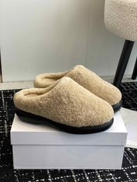 The Row Comfortable Plush Light Slippers Are and Good-looking Lined Fur and Lamb Fur and Made of Suede Leather for Casual Women's Slippers