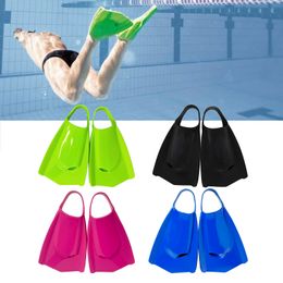 Professional Adult Swim Training Fins Comfortable Silicone Short Blade Flippers Left-Right Design with Open Heel M 40-41 Size Swimming Fin