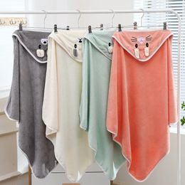 Towels Robes Unisex Baby Bathrobe Coral Velvet Cartoon Boy Girl Ultra-Soft Hooded Hydrophilic Bath Towel born Beach Towel 231006