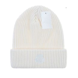 New 2023 MONCLiR Knitted Hat Fashion Letter Cap Popular Warm Windproof Stretch Multi-color High-quality Beanie Hats Personality Street Style Couple Headwear C-13