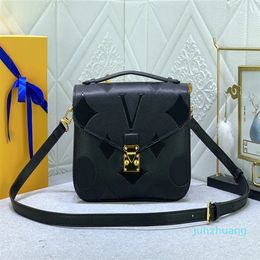 Womens designer shoulder bag luxurys Pochette handbags embossed-flower letter Empreinte message bags leather woman fashion leopard crossbody purse