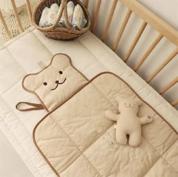 Cloth Diapers Korean Smile Bear Baby Diaper Pad Foldable Portable Waterproof Diaper Bag Infant Changing Pad 50x70cm 231006