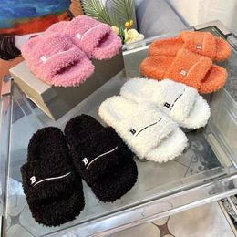 Luxury Slides Designer Paris Men Women Slippers Ladies Wool Winter Fur Ffy Furry Warm Letters Sandals Comfortable Fuzzy Girl Flip Far4i#
