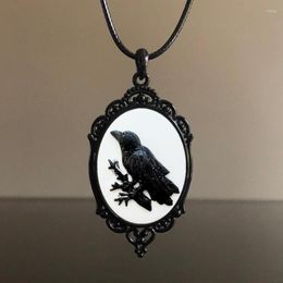 Pendant Necklaces Fashion Gothic Crow Black And White Charm Necklace For Women Embossed Witch Accessories Vintage Chokers Jewelry