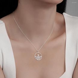 Pendant Necklaces Luxury Stainless Steel Necklace For Women With Snowflake Design Gold Sliver Colour Unique Anniversary Day Gift