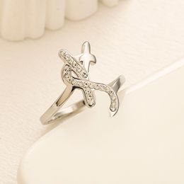 Special Letter Finer Ring Women Crystal Letter Ring for Gift Party Fashion Jewelry