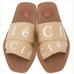 Sliders Designer Slippers women Slides Sandals Woody Flat Mule the Maison's O Signature Adorns the Inner Sole the Easy Slip-on Design Makes L6