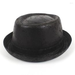 Berets Classic Leather Men Boater Fedora Hat For Dad Flat Pork Pie Gentleman Bowler Gambler Homburg Big Size 58CM 59CM