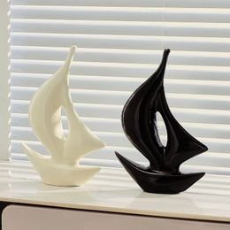 Decorative Objects Figurines Luxury Home Decor Sailboat Sculpture Ornament Modern Living Room Desk Accessories Boat statue and Craft Gifts 231011