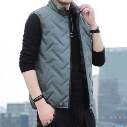 Men's Vests Autumn Winter Mens Vest Jackets Casual Warm Thicken Sleeveless Waistcoat Veste Homme De Marque Outerwear Coats for Men 231011