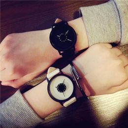 Wristwatches Couple Watch Minimalist Casual Daily Fashionable Enthusiast Men And Women'S Leather Strap Quartz Analog