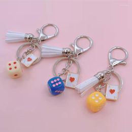 Keychains Dice Keychain Personality Poker Model Resin Gift Men's Car Pendant