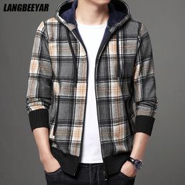 Men's Jackets Top Quality New Brand Fashion Woolen Thick Velvet Hooded Casual Baseball Collar Plaid Jacket Men Windbreaker Coats Clothes 231011