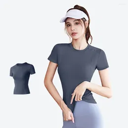 Active Shirts Women Sport Tops Elastic Quick Dry Slim Yoga Shirt Embossed Short Sleeve T-shirt Running Sportwear Girls Gym Workout Fitness