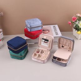 Jewelry Boxes Clever Compartmentalized Design Small Body Hand Moving People Velvet Multifunctional Protection Double Storage Box 231011