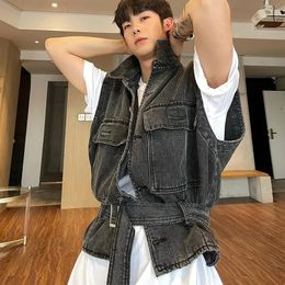 Men's Vests Vintage Sleeveless Cargo Jacket Streetwear Casual Denim Vest Men Fashion Coats Male Waistcoat Loose Men Clothing Jeans Gilets 231010