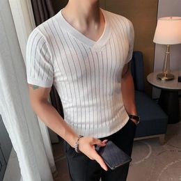 Men's T-Shirts Men Short Sleeve Casual Summer Slim Fit Thin Knit Stripe V-neck Sweater T-shirt Male Streetwear Fashion Tees S269h